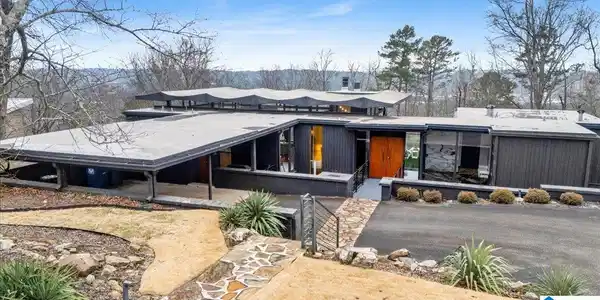 1042 SHADES CREST ROAD