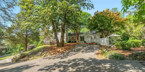 204 FAIRMONT DRIVE