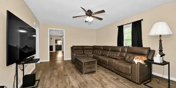 Image 2: Living Room