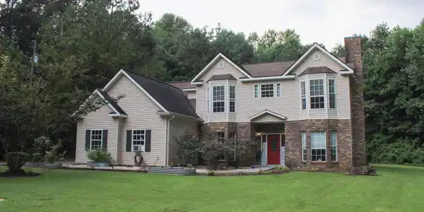 Image 2: Front Of Structure