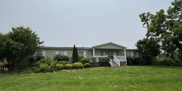 810 RIDDLE FARM ROAD