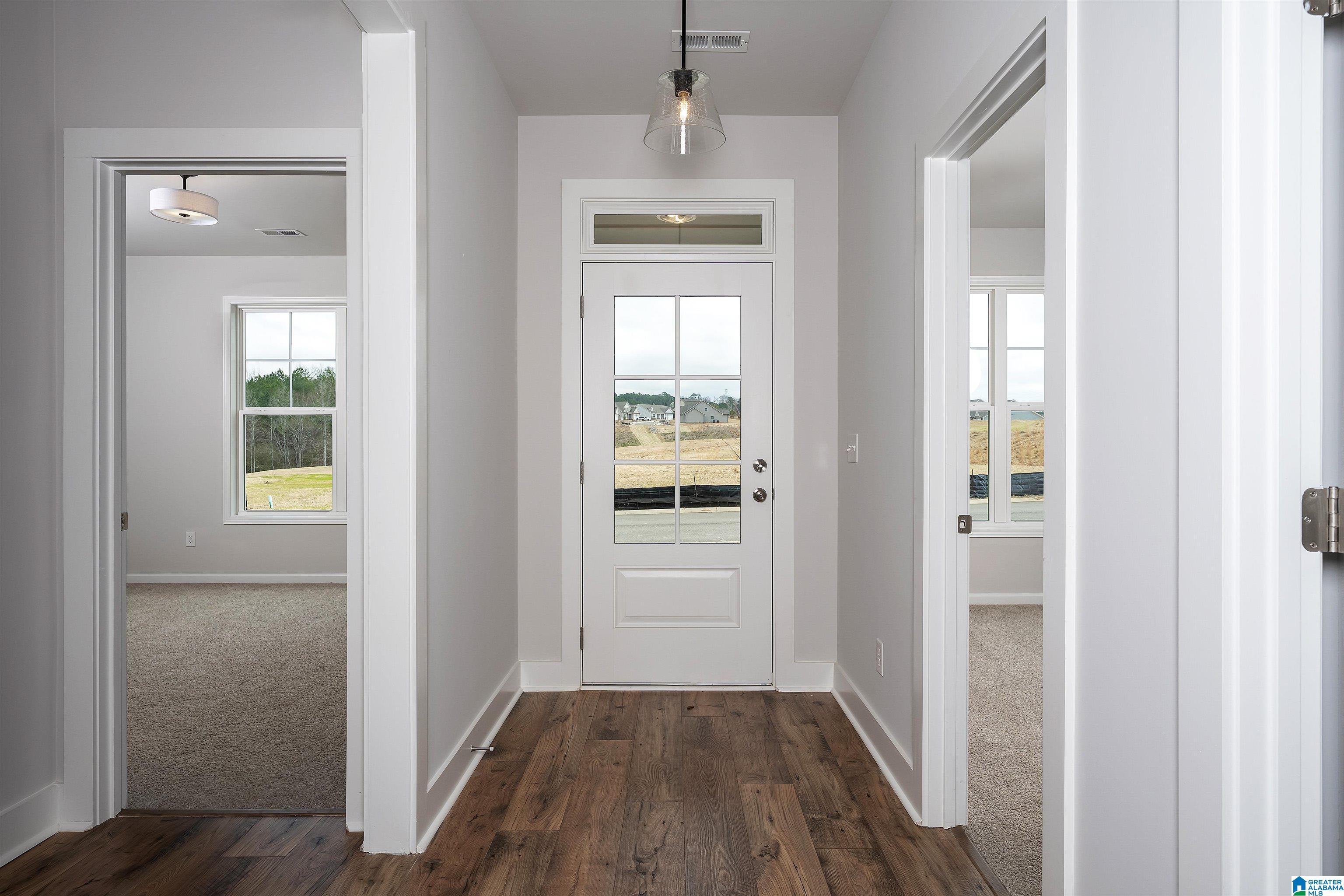 Image 4: Entry