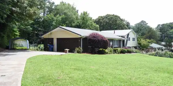 Image 2: Front Of Structure