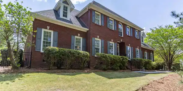 111 OXFORD WAY