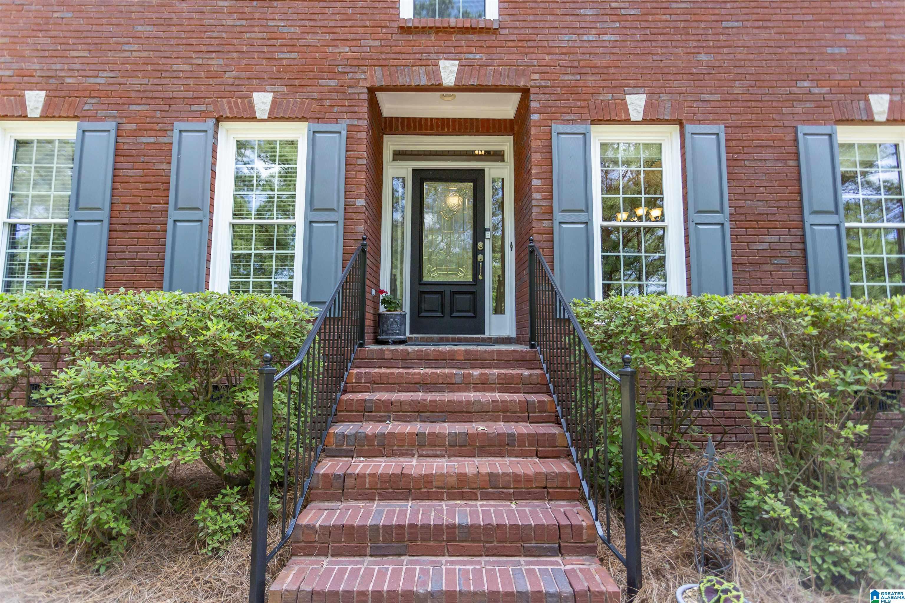 Image 2: Entry