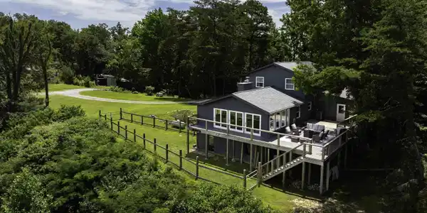 40 LAKE VIEW CIRCLE