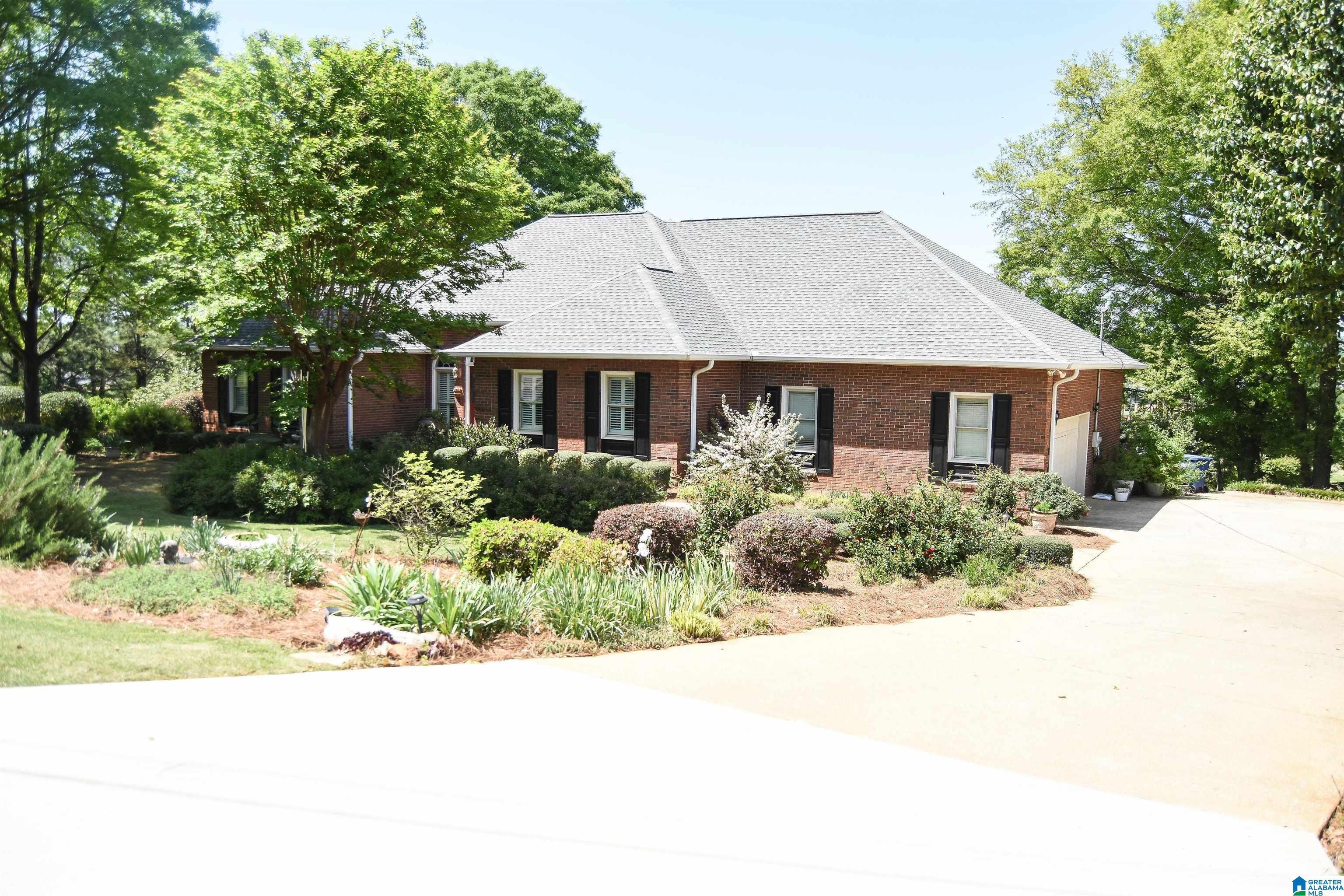 Image 2: Front Of Structure