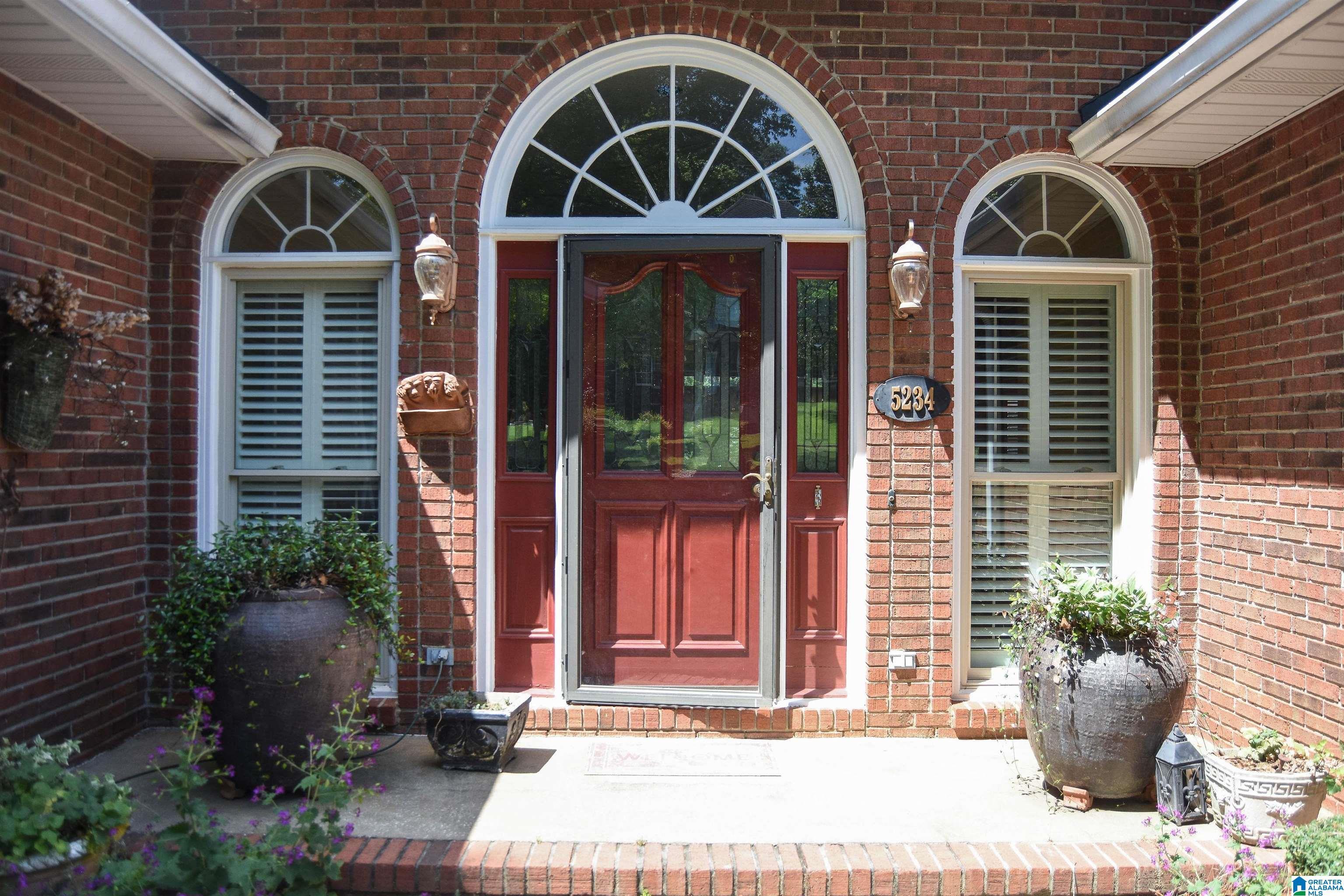Image 4: Entry