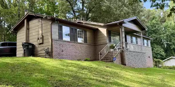 1237 W FOREST DRIVE