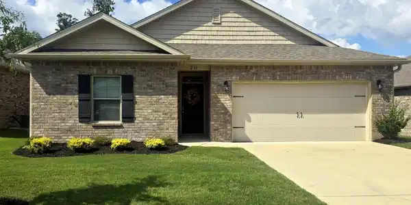 235 ASHLAND DRIVE SW