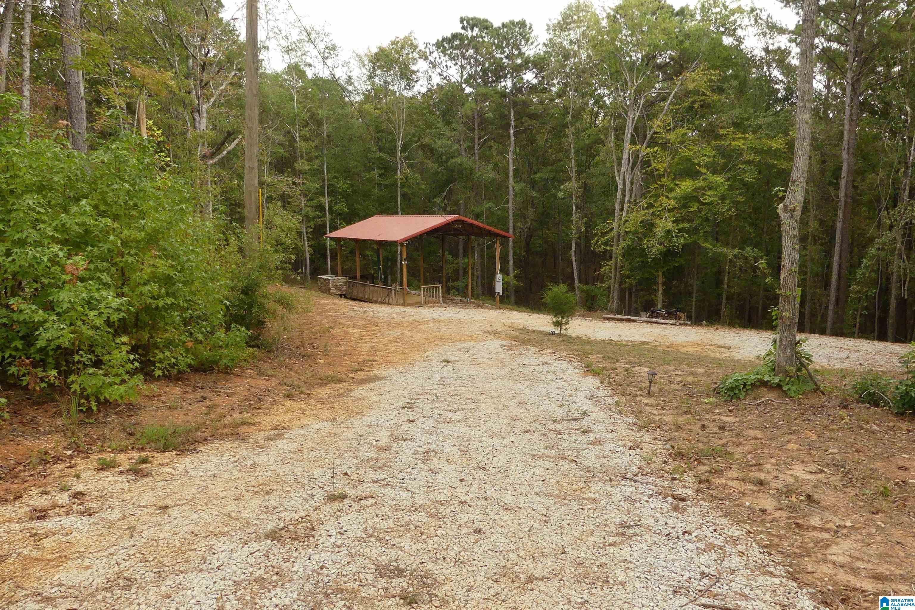 Image 1: GREAT LOCATION NEAR LAKE WEDOWEE