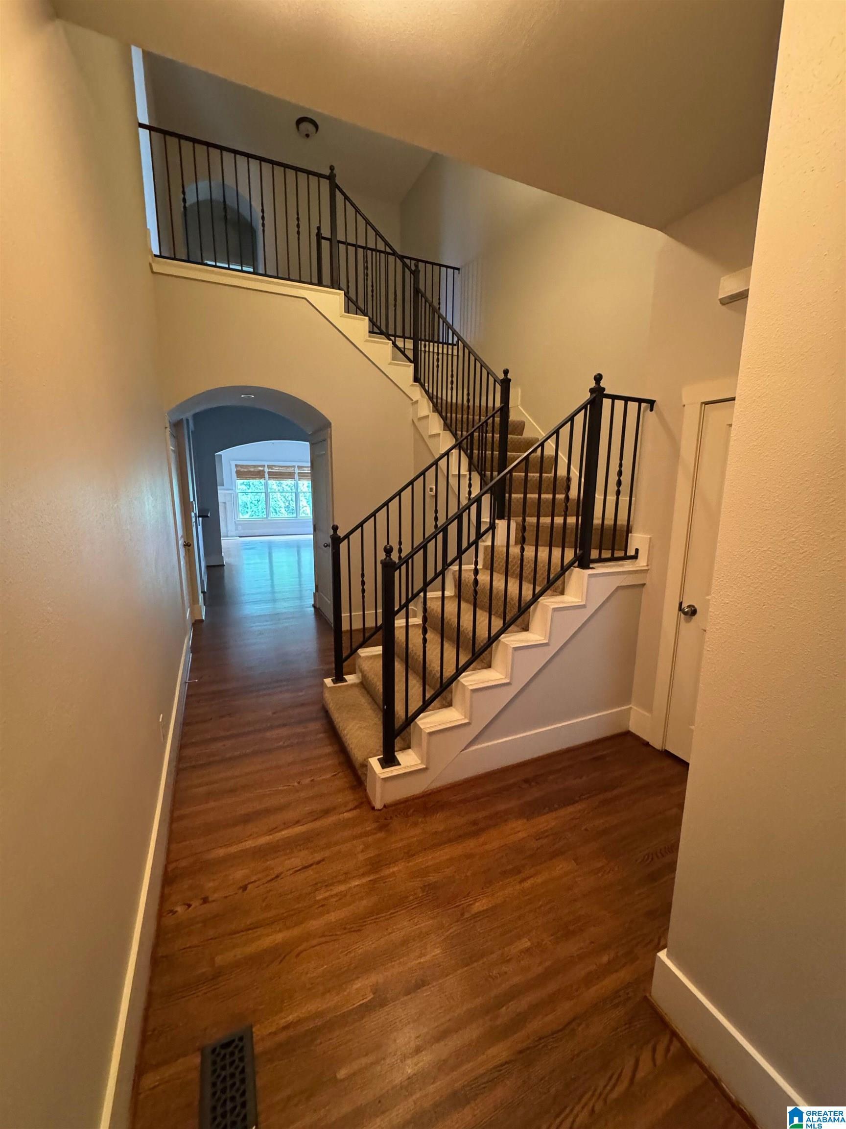 Image 2: Stairs