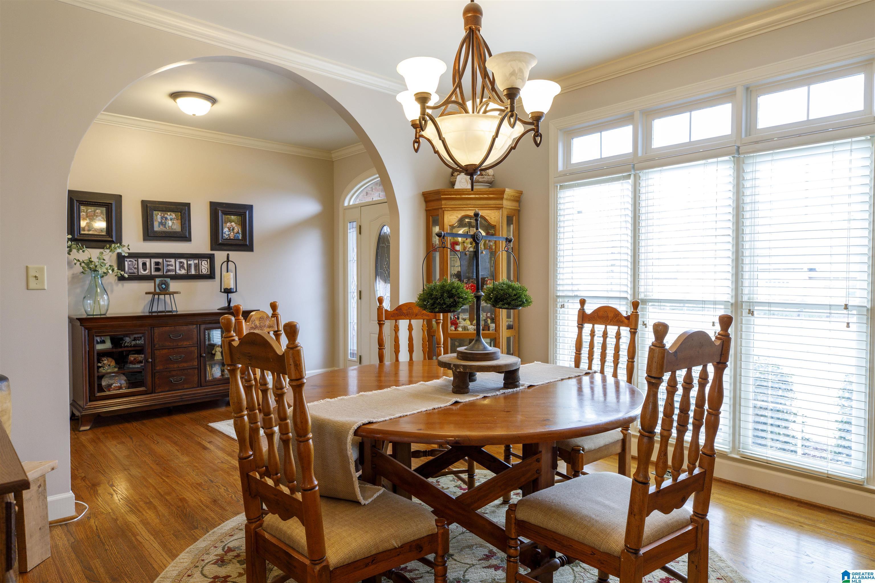 Image 2: Dining Area