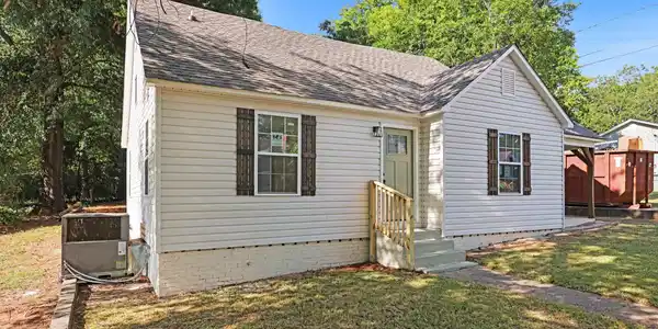 405 GOODWIN CIRCLE
