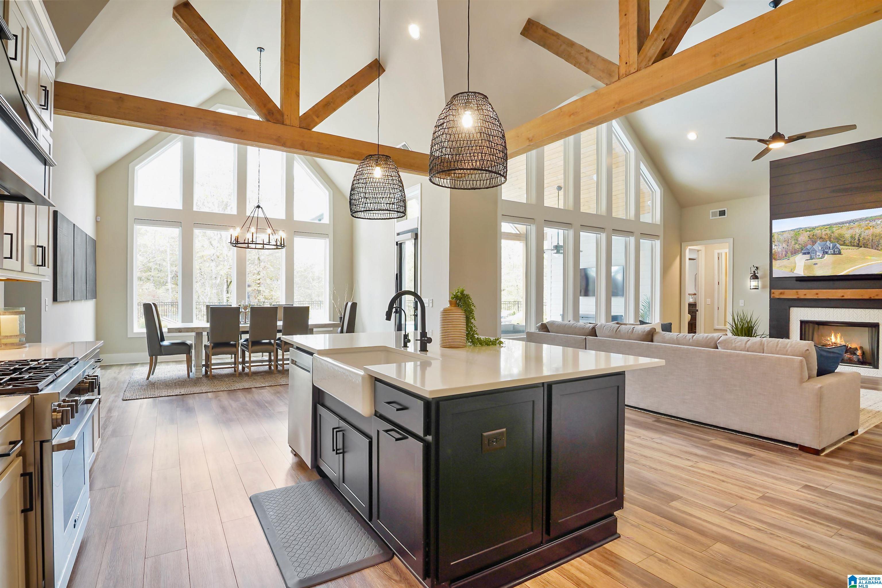 Image 4: Open Floorplan