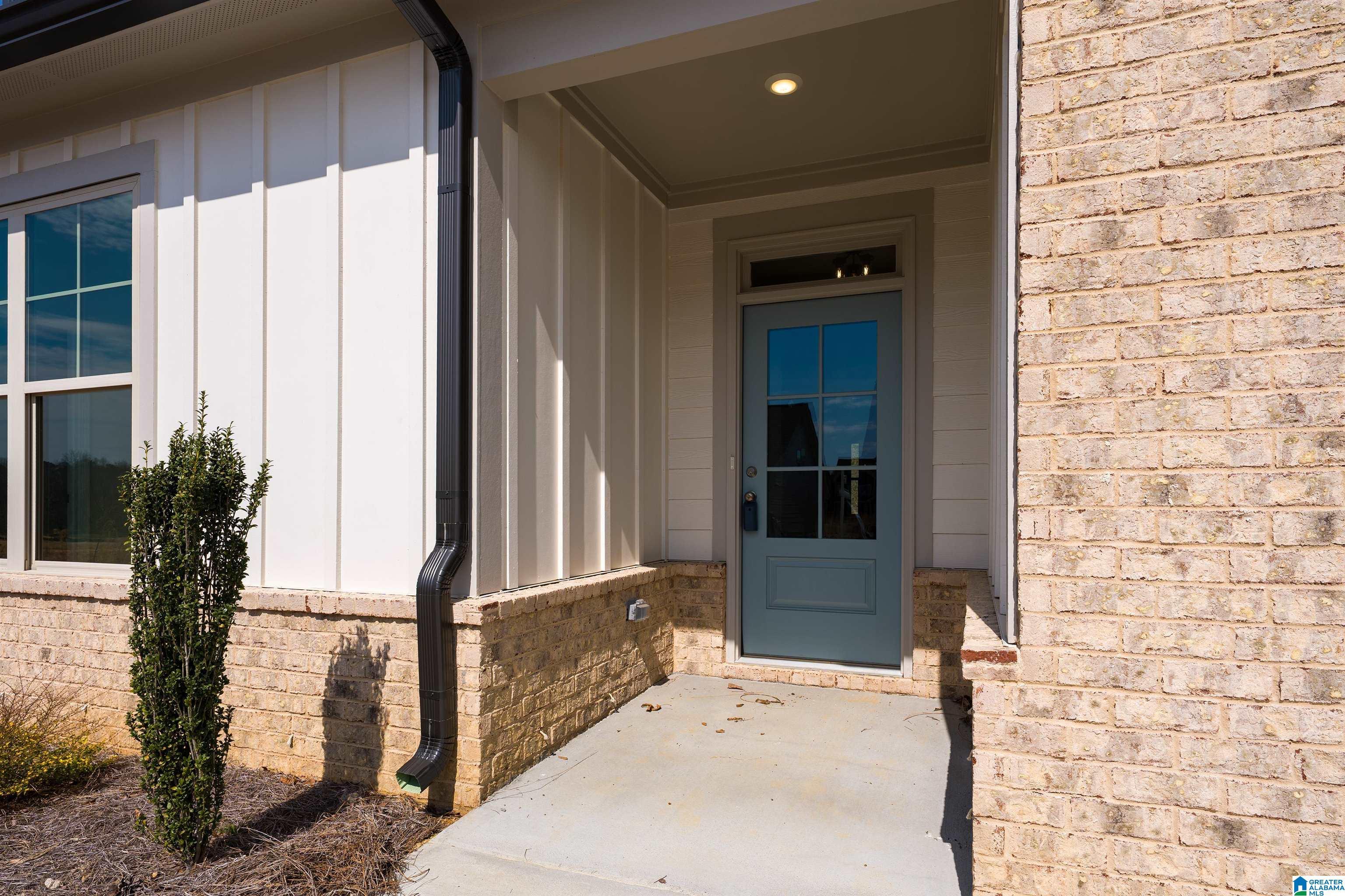 Image 4: Entry