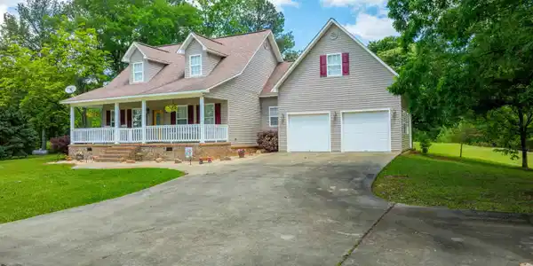 36 WOODLAWN ROAD