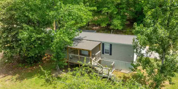 1136 LITTLEJOHN ROAD
