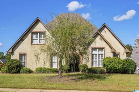 1000 REGENT CROSSING