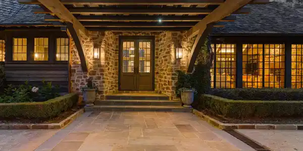 Image 4: Entry