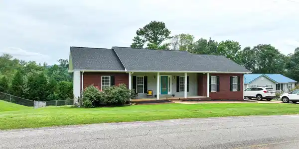 1520 CLAIRMONT DRIVE