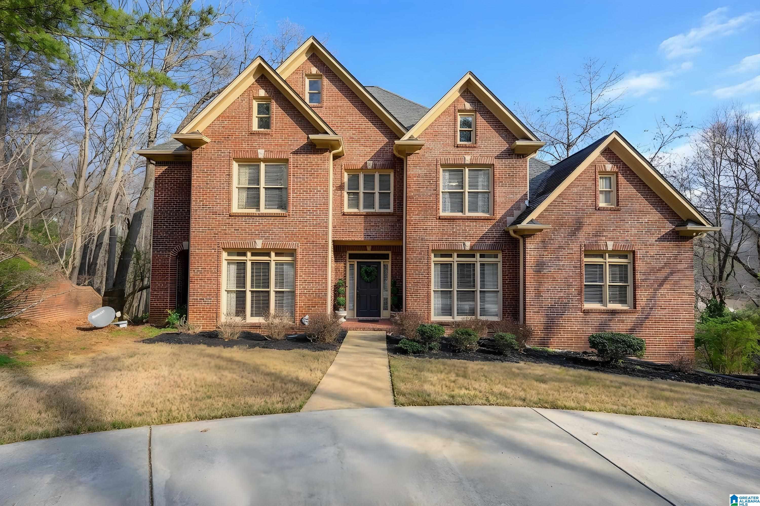 Image 1: Front of Home