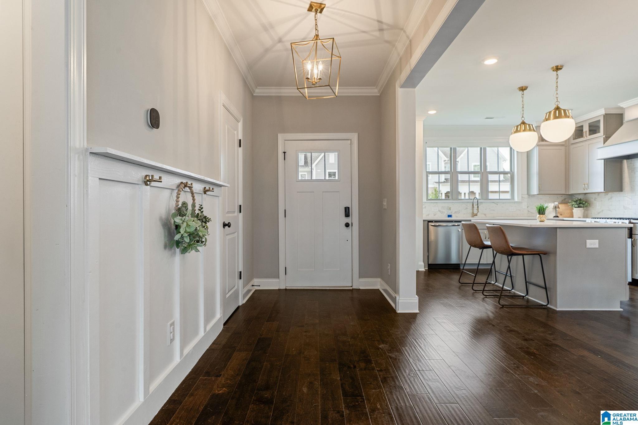 Image 4: Entrance Foyer