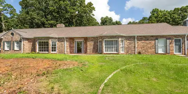 328 SHOCCO SPRINGS ROAD