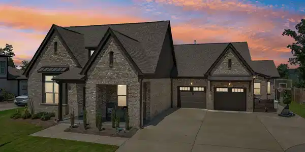 Image 2: Front Of Structure