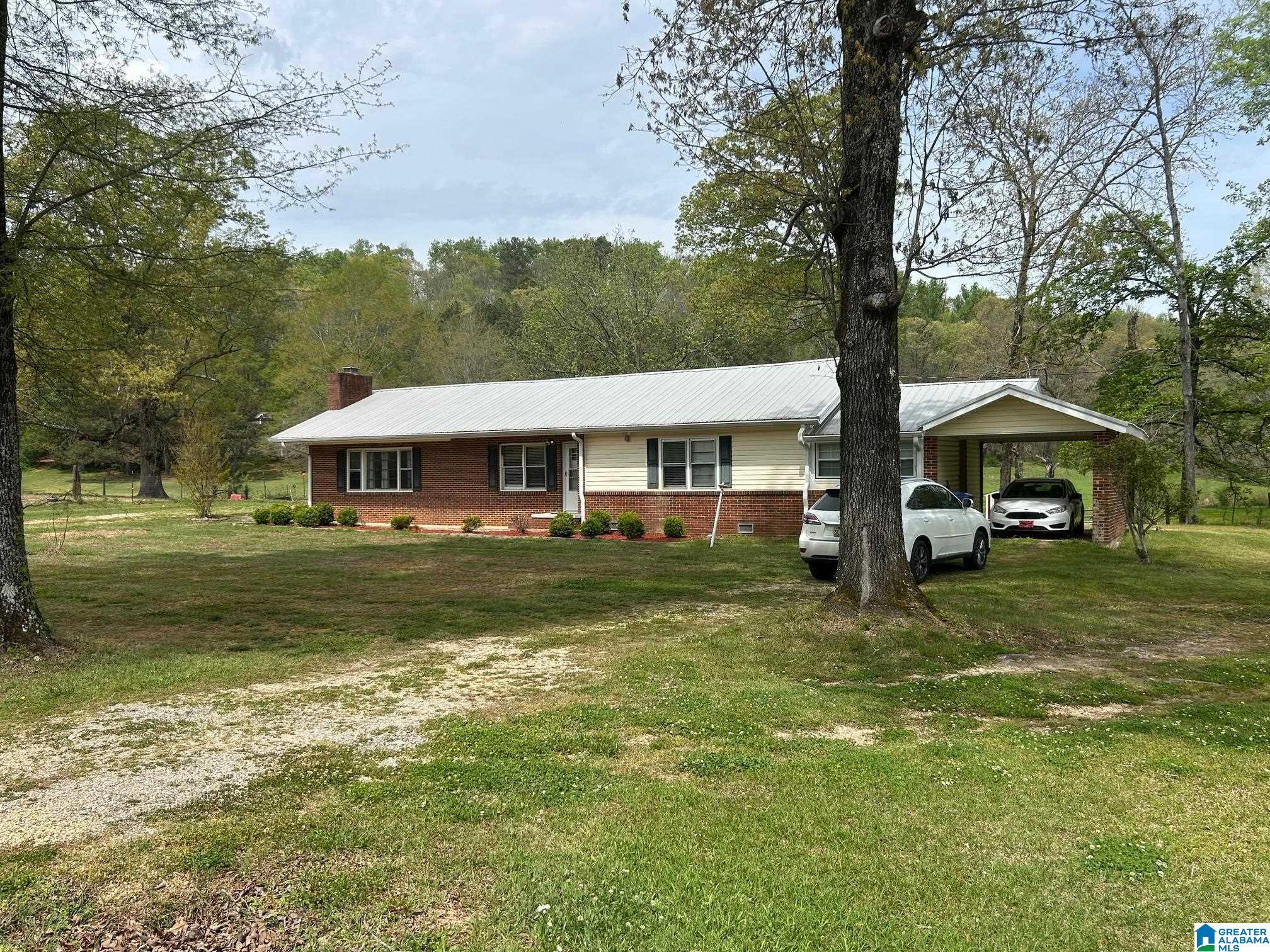 Image 3: Front Of Structure