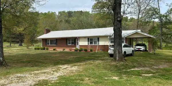 Image 3: Front Of Structure