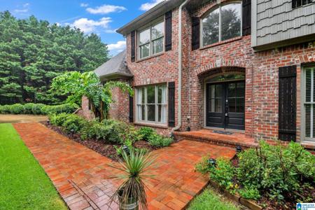 394 GREYSTONE GLEN CIRCLE