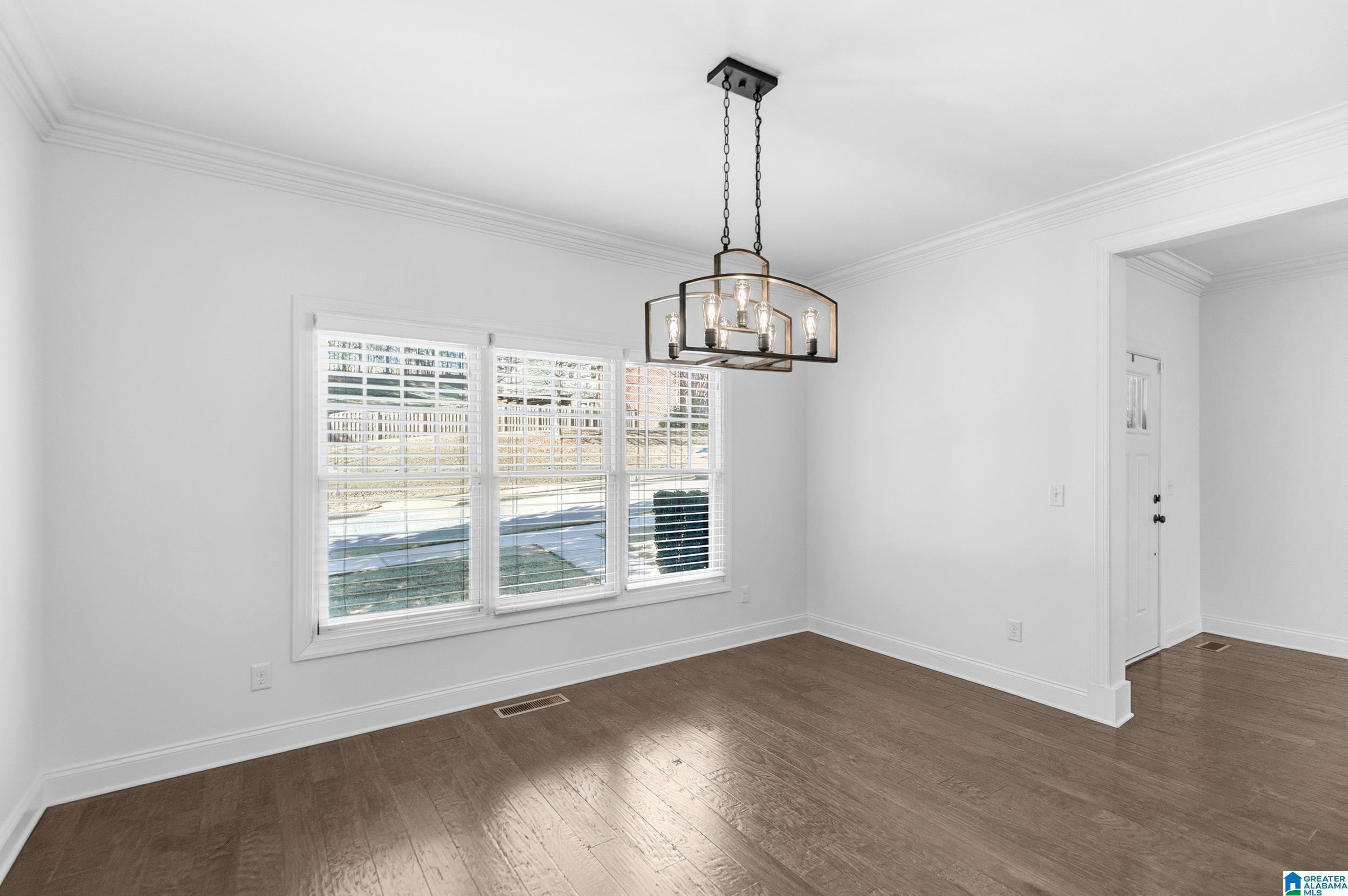 Image 3: Formal Dining room