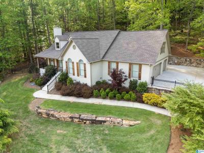 885 HERITAGE ROAD