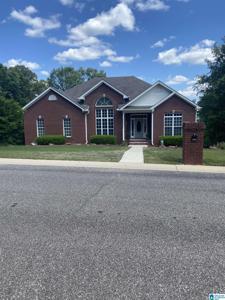 80 RIDGEWOOD LANE