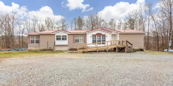 1040 BOILING SPRINGS ROAD