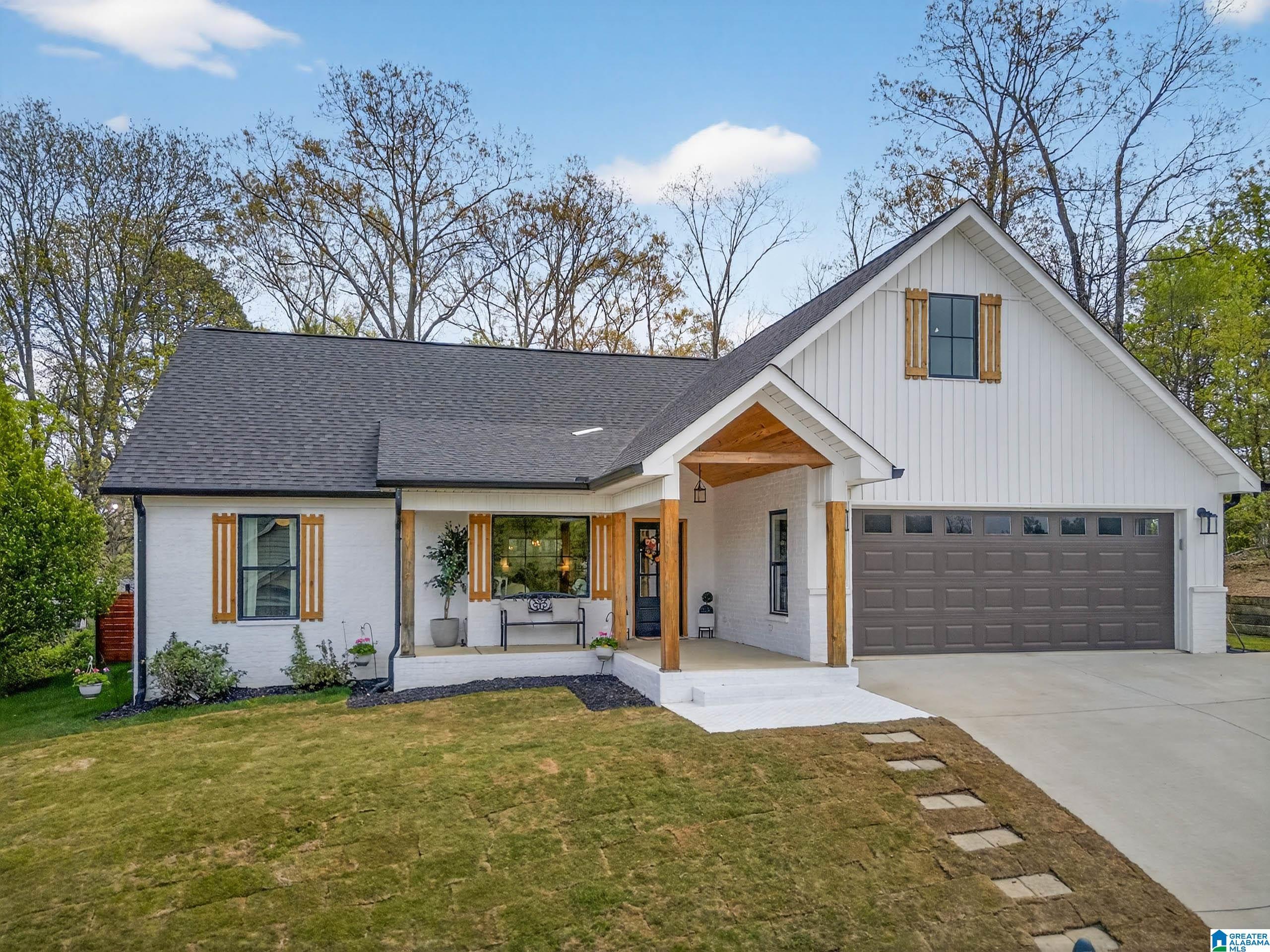 Image 3: Front Of Structure