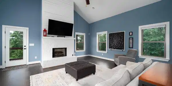 Image 2: Living Room
