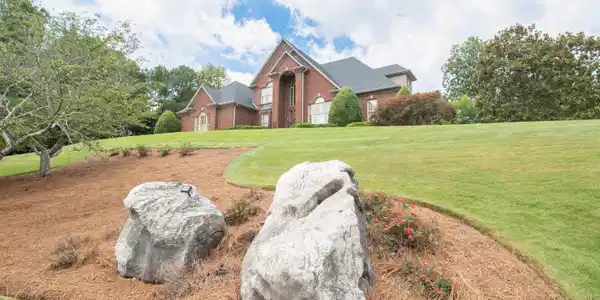 5631 RIDGEVIEW DRIVE