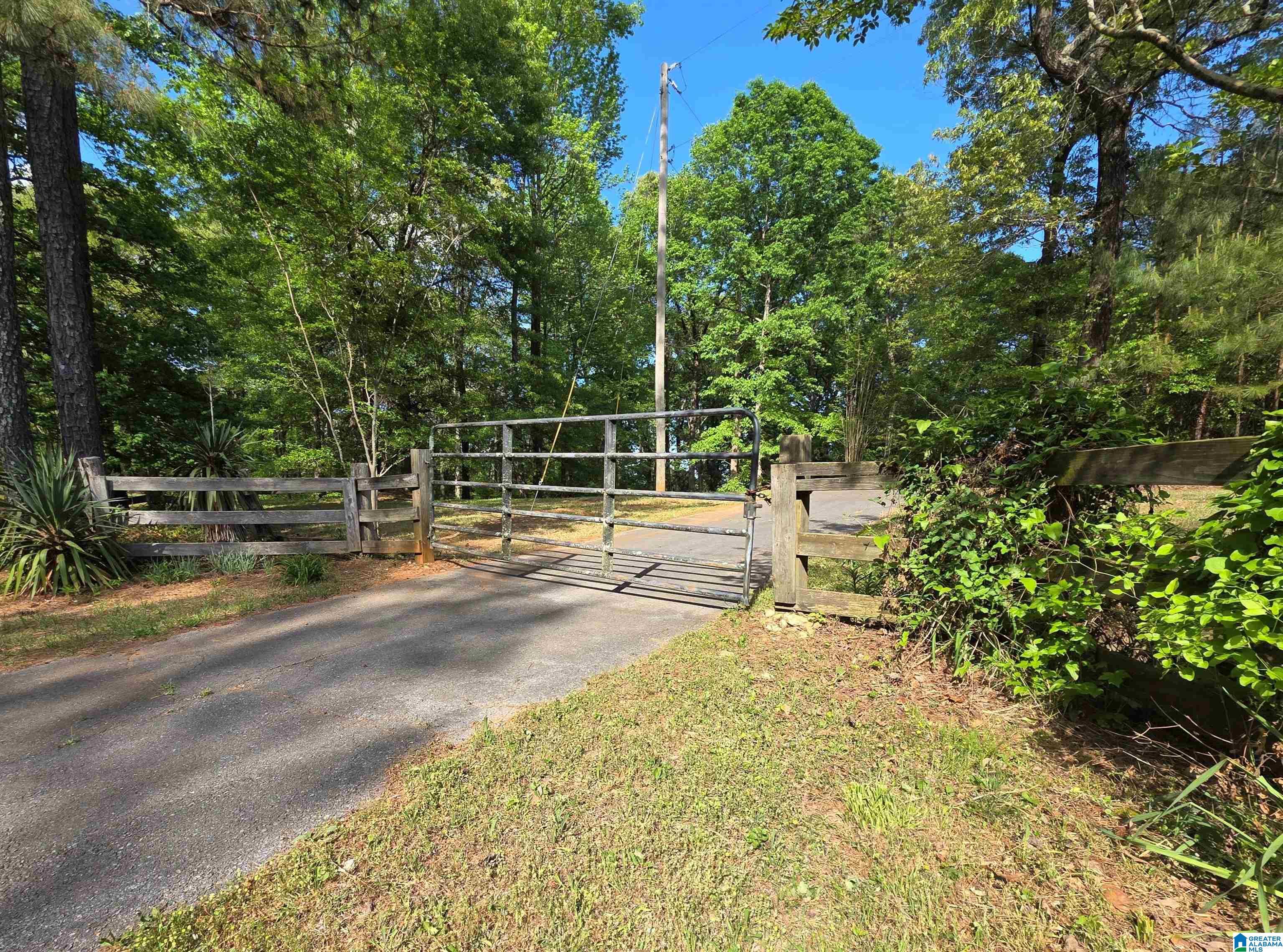 Image 2: Fence