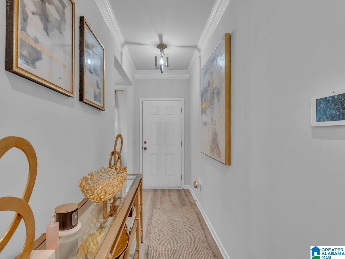 Image 4: Hallway