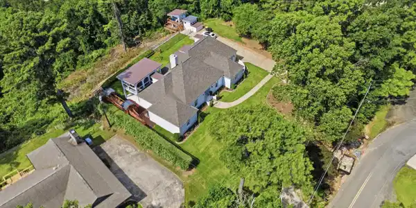 2419 MONTE VISTA DRIVE