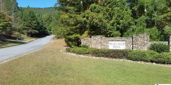 AUTUMN VIEW DRIVE