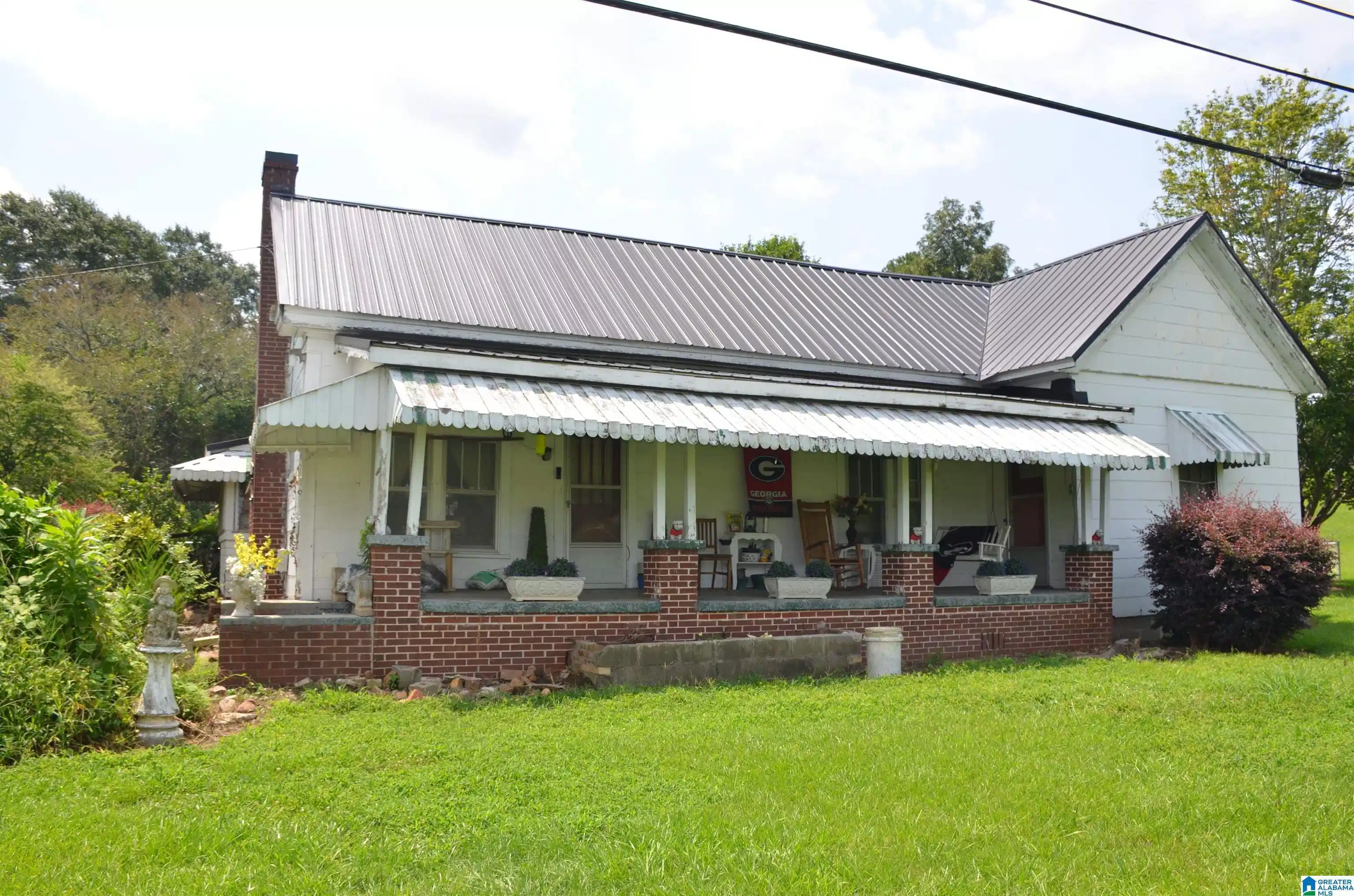 Image 1: Front Of Structure