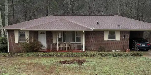 1208 ROBINHOOD ROAD