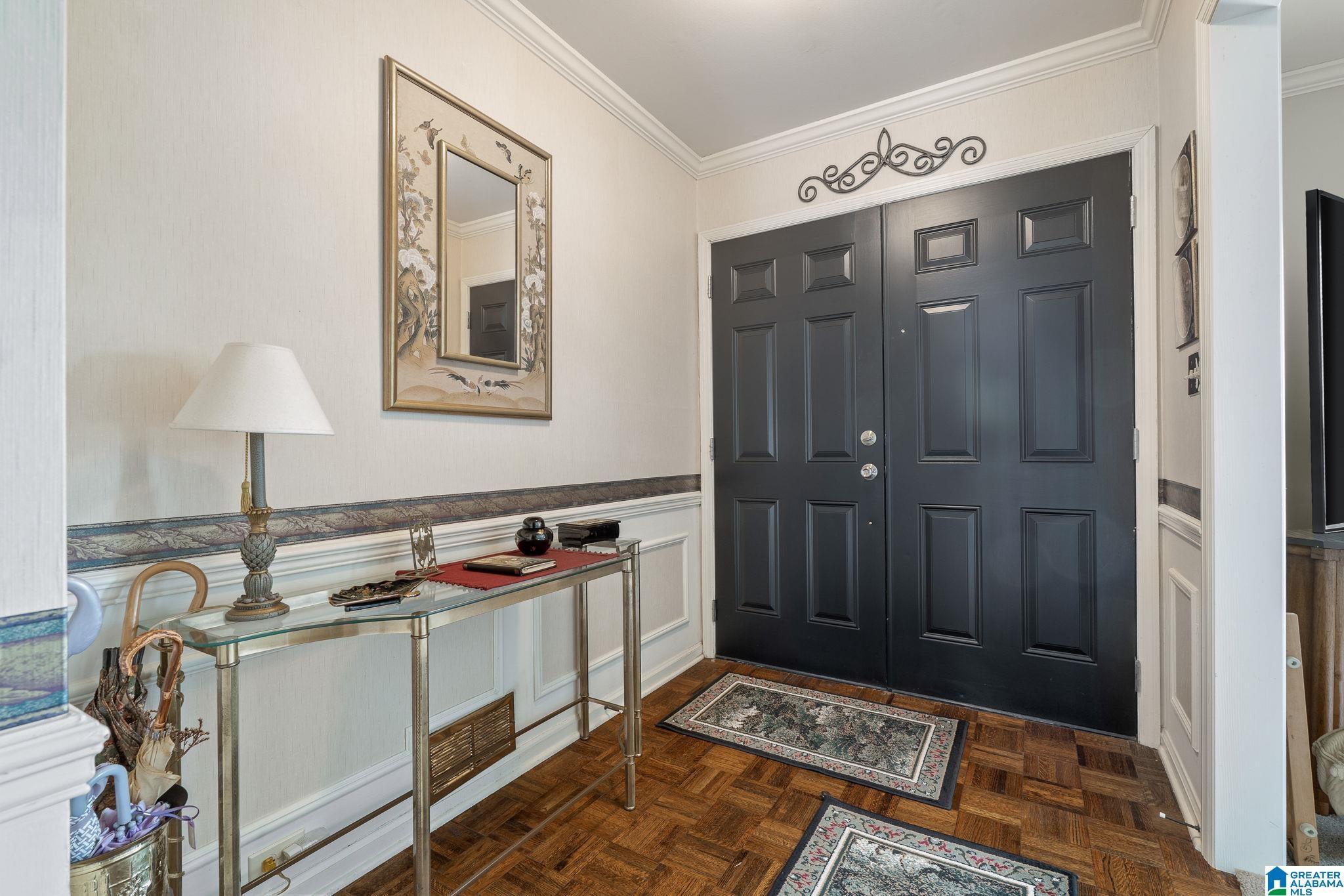 Image 3: Entrance Foyer