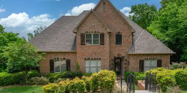 1404 SCOUT RIDGE DRIVE
