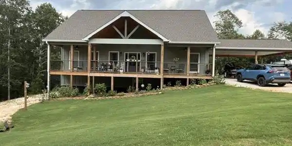 Image 2: Front Of Structure