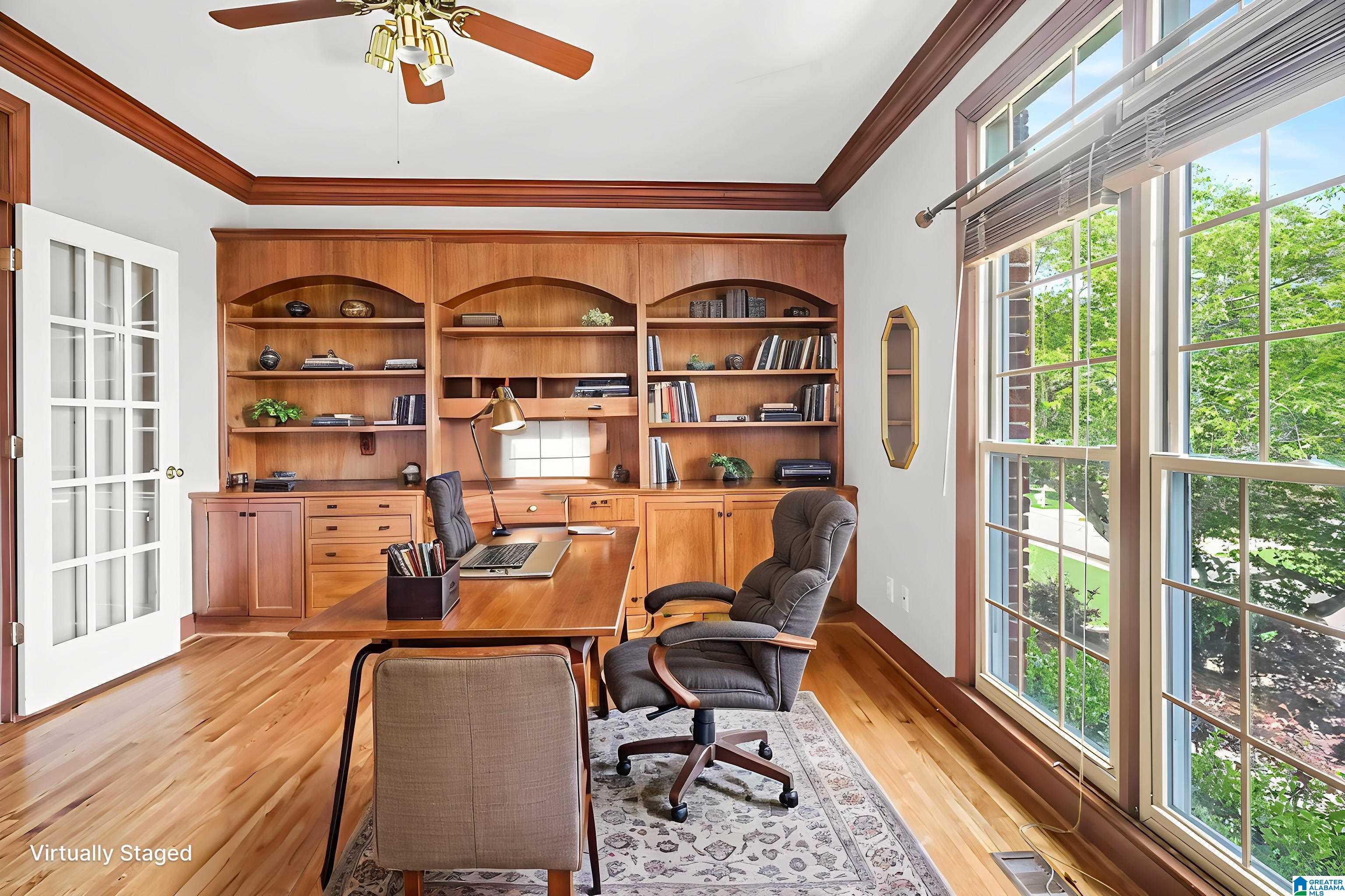Image 3: Office / Study