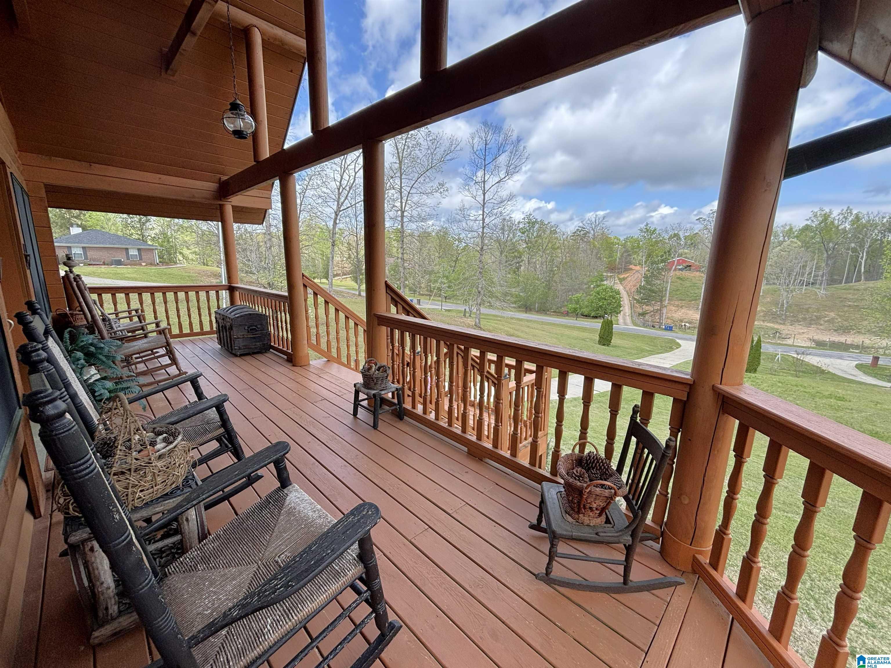 Image 4: Deck